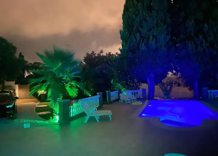 Sunny Villa Mijas With Large Pool Free Parking