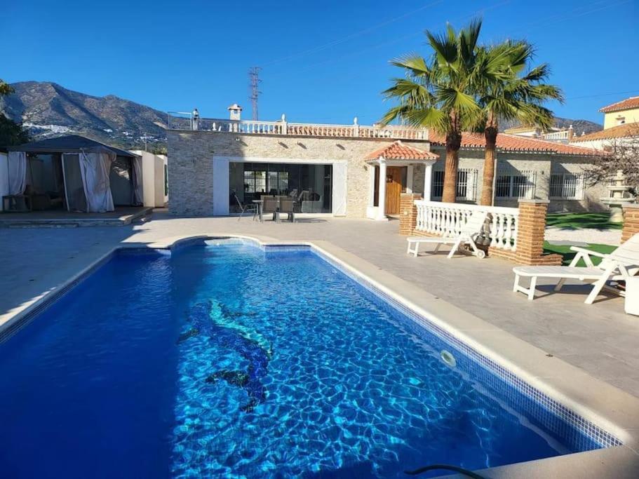 Sunny Mijas With Large Pool Free Parking Casa vacanze