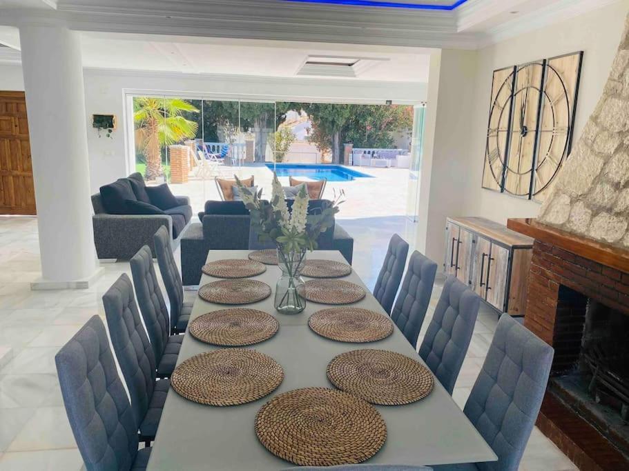 Hébergement de vacances Sunny Mijas With Large Pool Free Parking