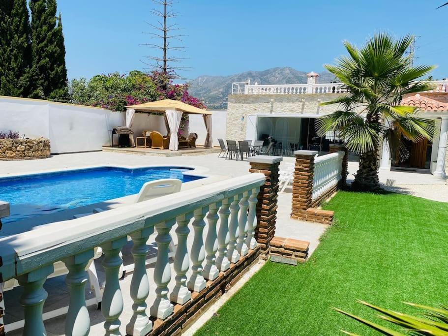 Sunny Mijas With Large Pool Free Parking Dom wakacyjny Malaga